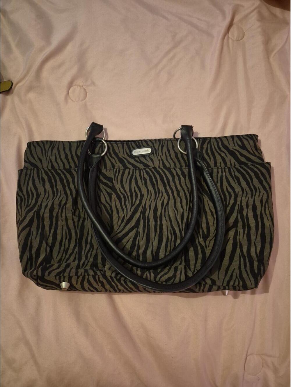 Baggallini Handbag Large Black/Green Polyester Women's Animal Print